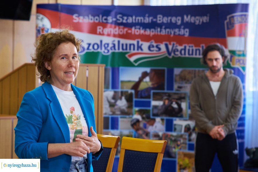 Kiállok érted - előadás a rendőrségen