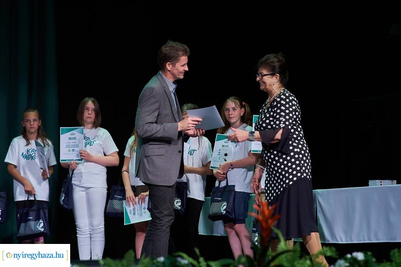 Kicsi nagykövet díjátadó 20210613