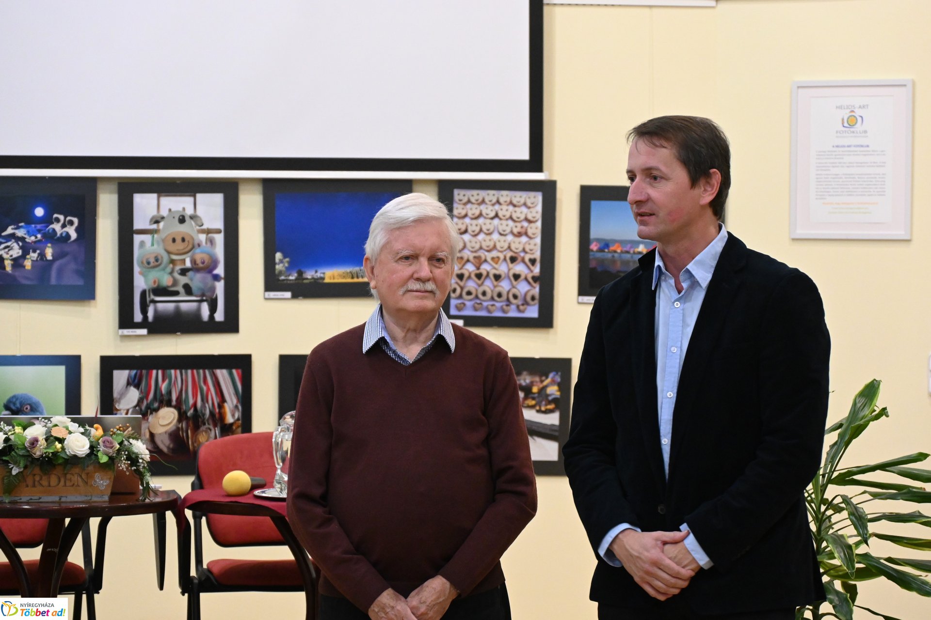 Kicsiknek és nagyobbaknak - a Helios Art Fotóklub kiállításának megnyitója