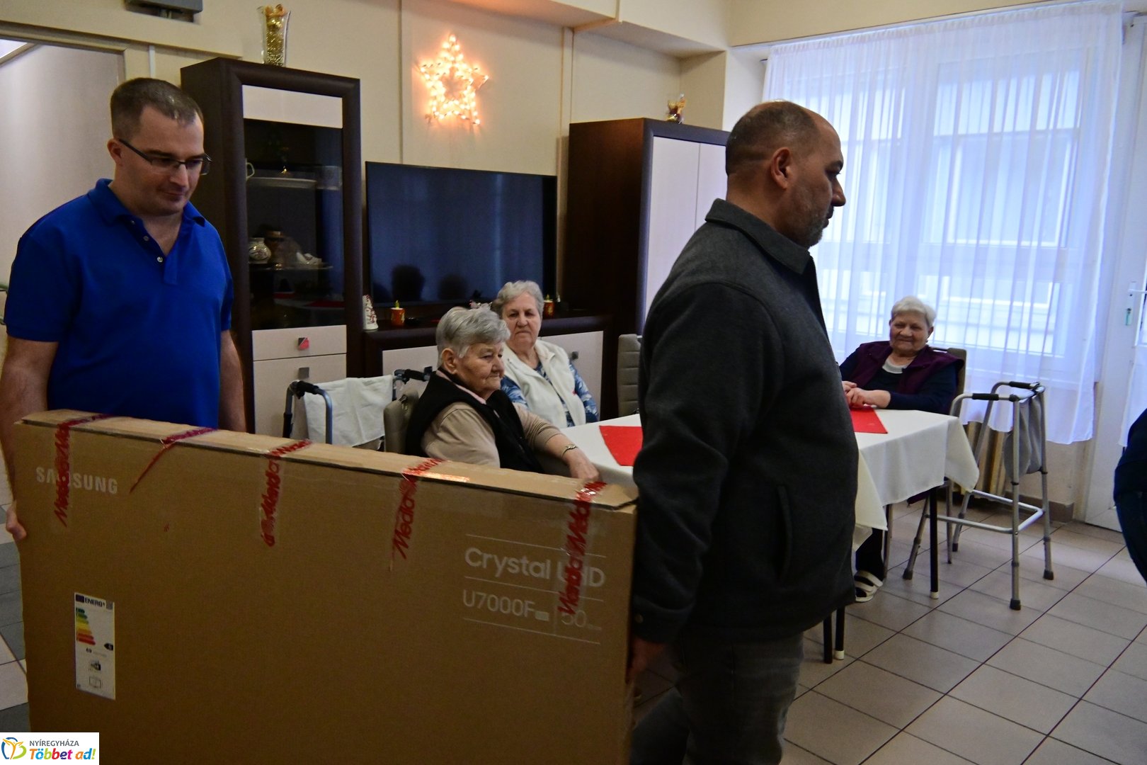 Királyi adomány az időseknek