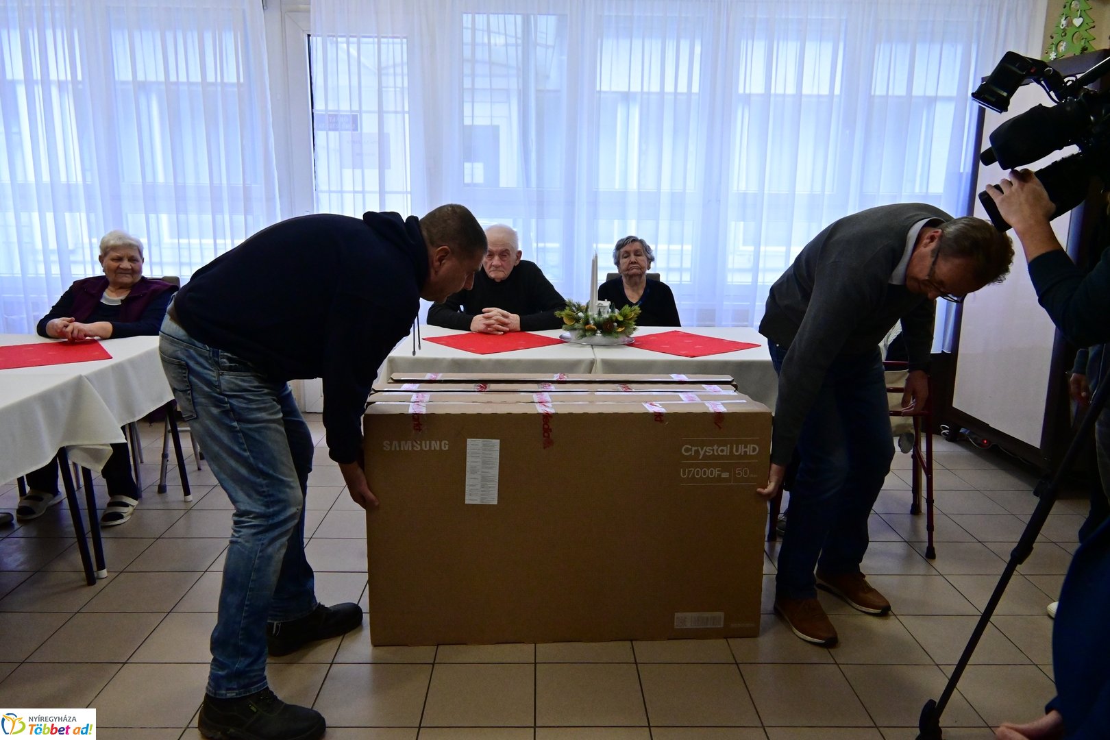 Királyi adomány az időseknek