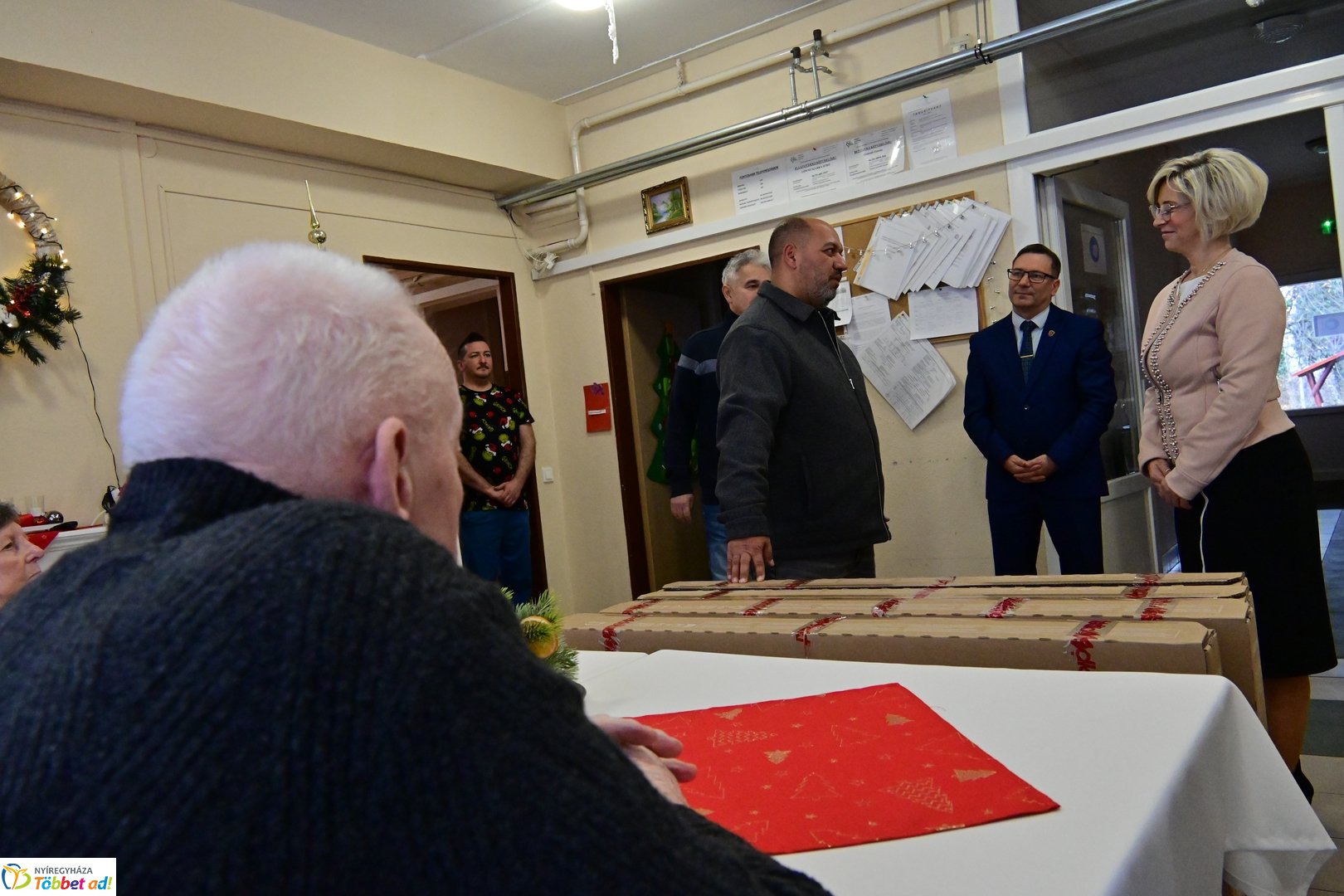 Királyi adomány az időseknek