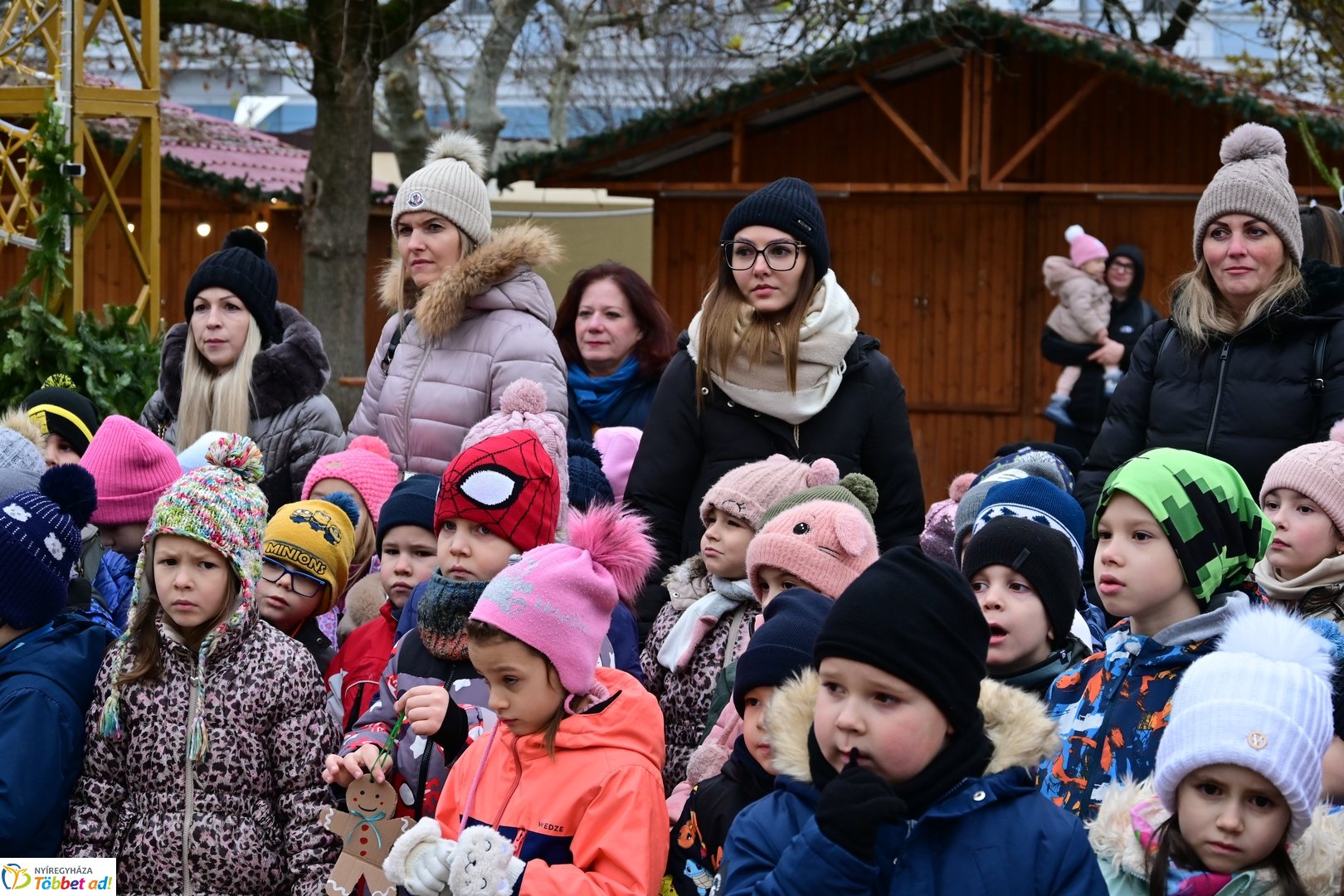 Kis karácsony sétány díszítése 2025