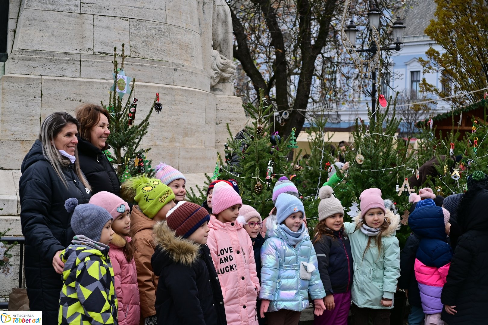 Kis karácsony sétány díszítése 2025