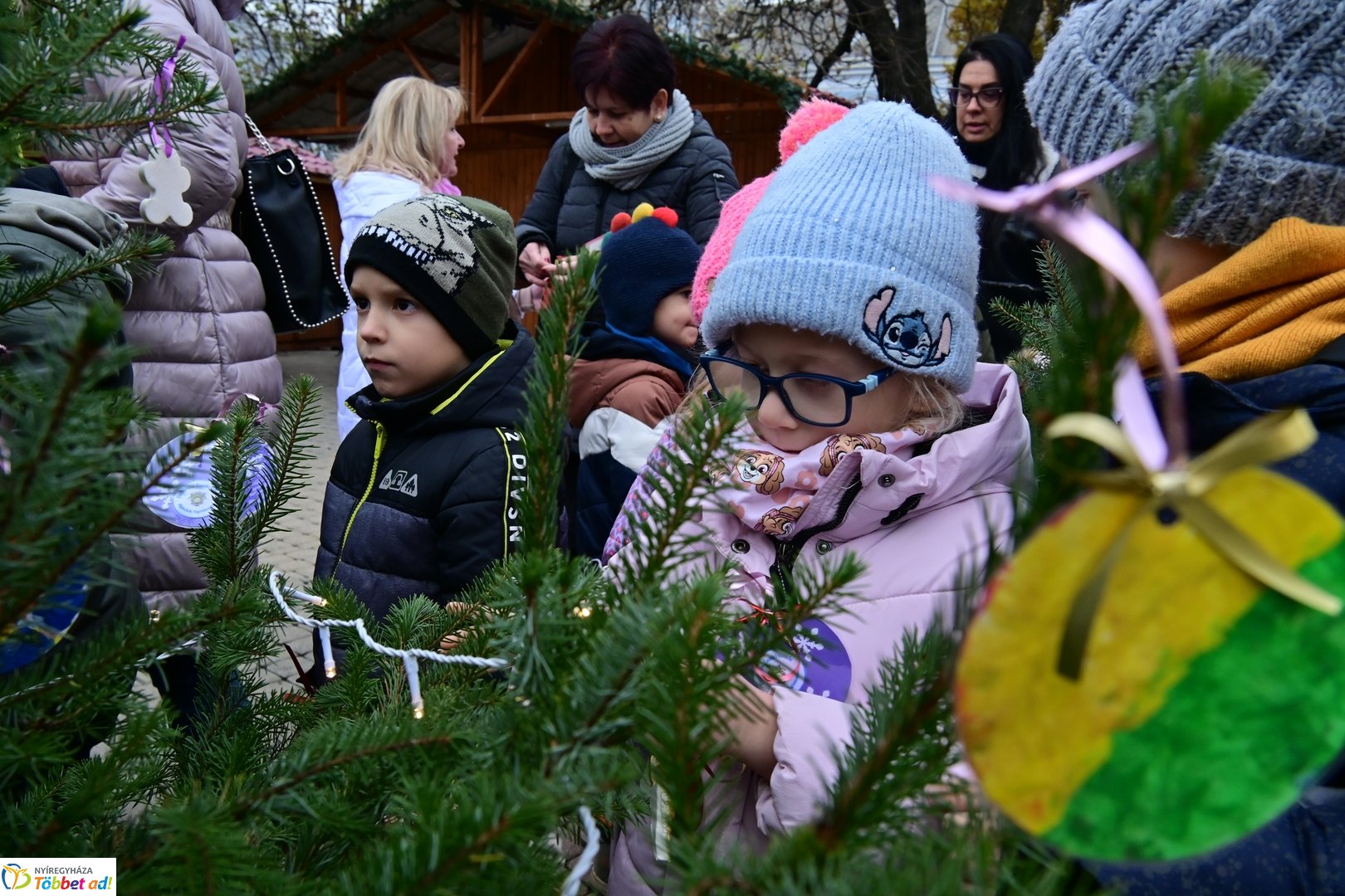 Kis karácsony sétány díszítése 2025