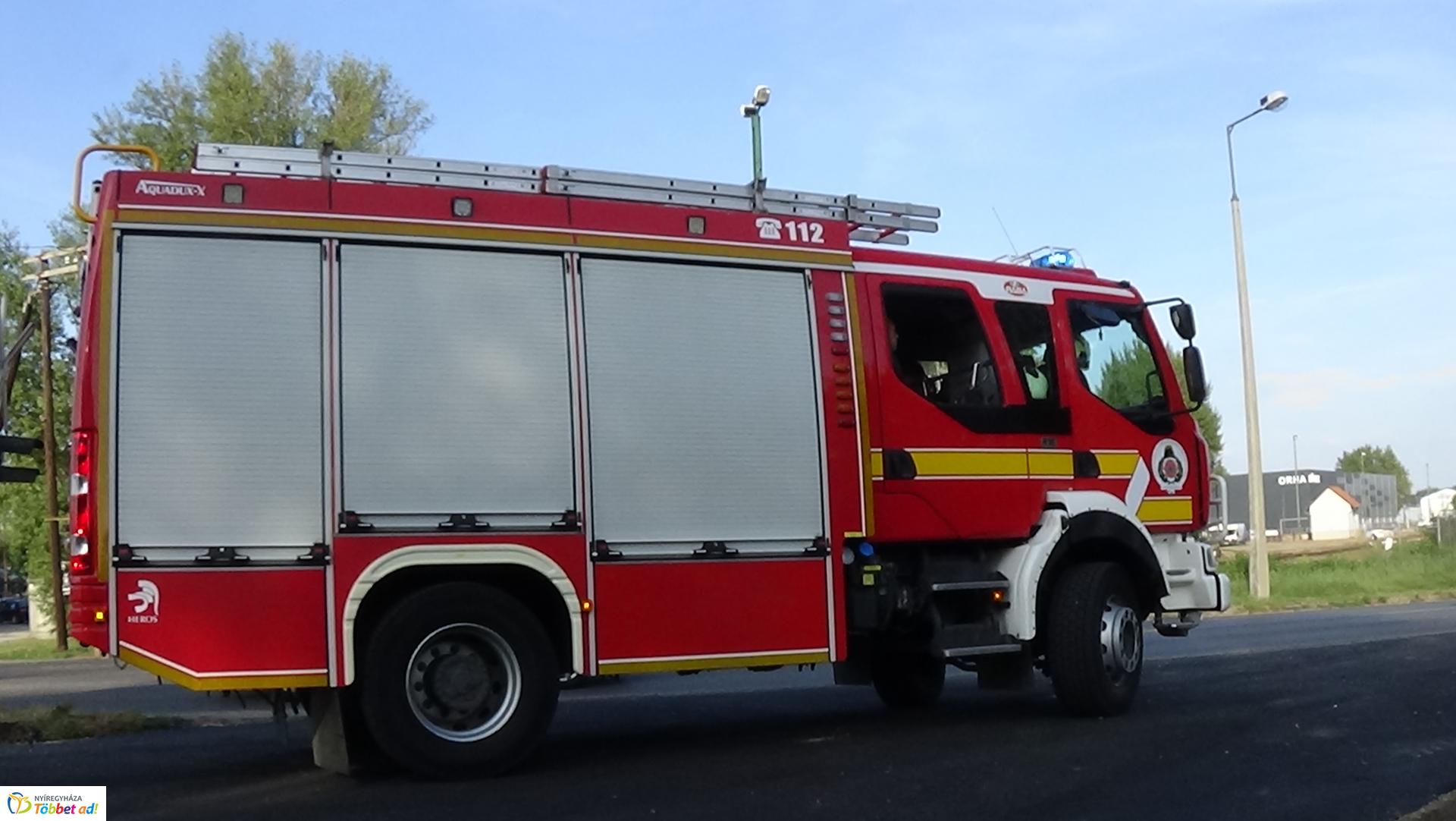 Kisteherkocsi motortere gyulladt meg a Kállói 