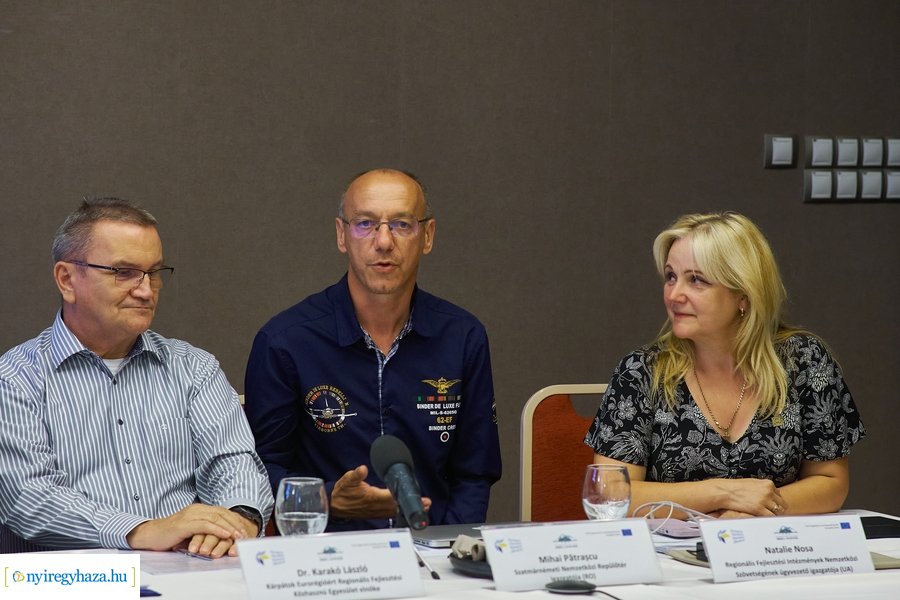 Kistérségi légi közlekedés fejlesztés - sajtótájékoztató