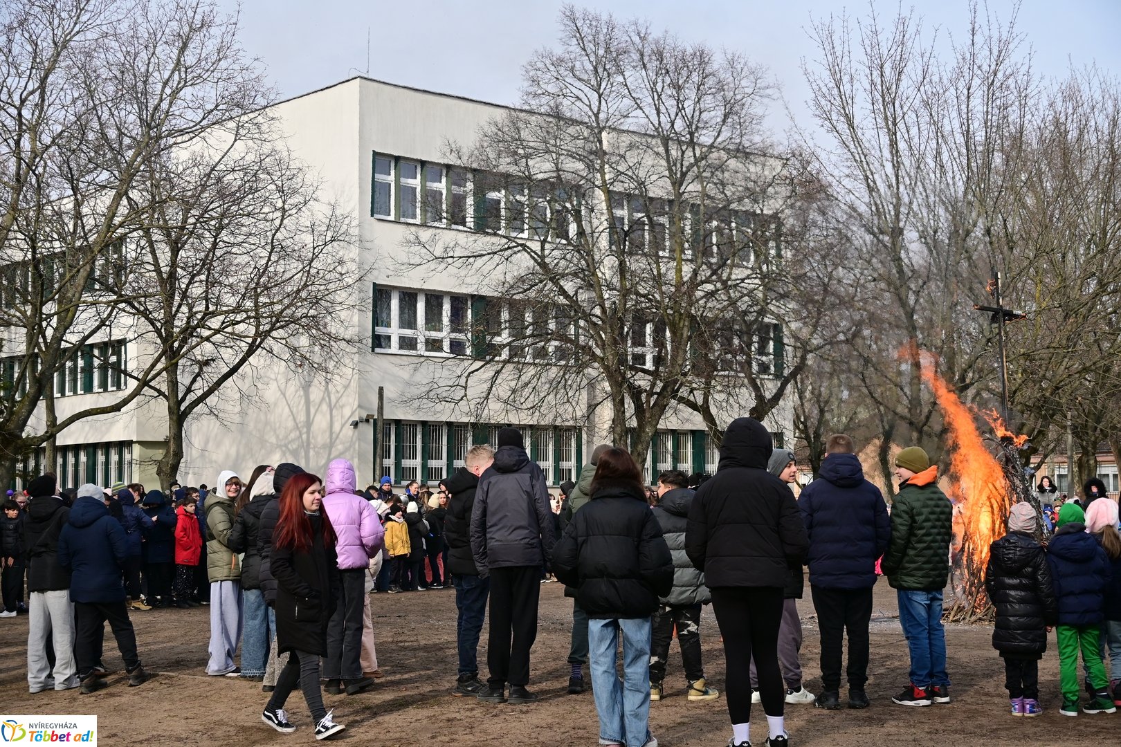 Kiszebáb égetés a Kazinczy Ferenc iskolában 2026