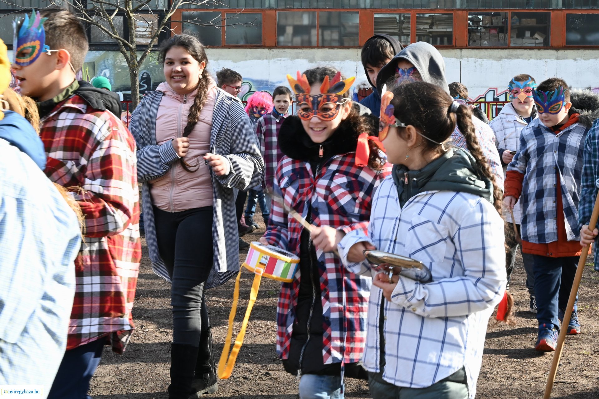 Kiszebáb égetés a Kazinczy Ferenc Tagintézményben