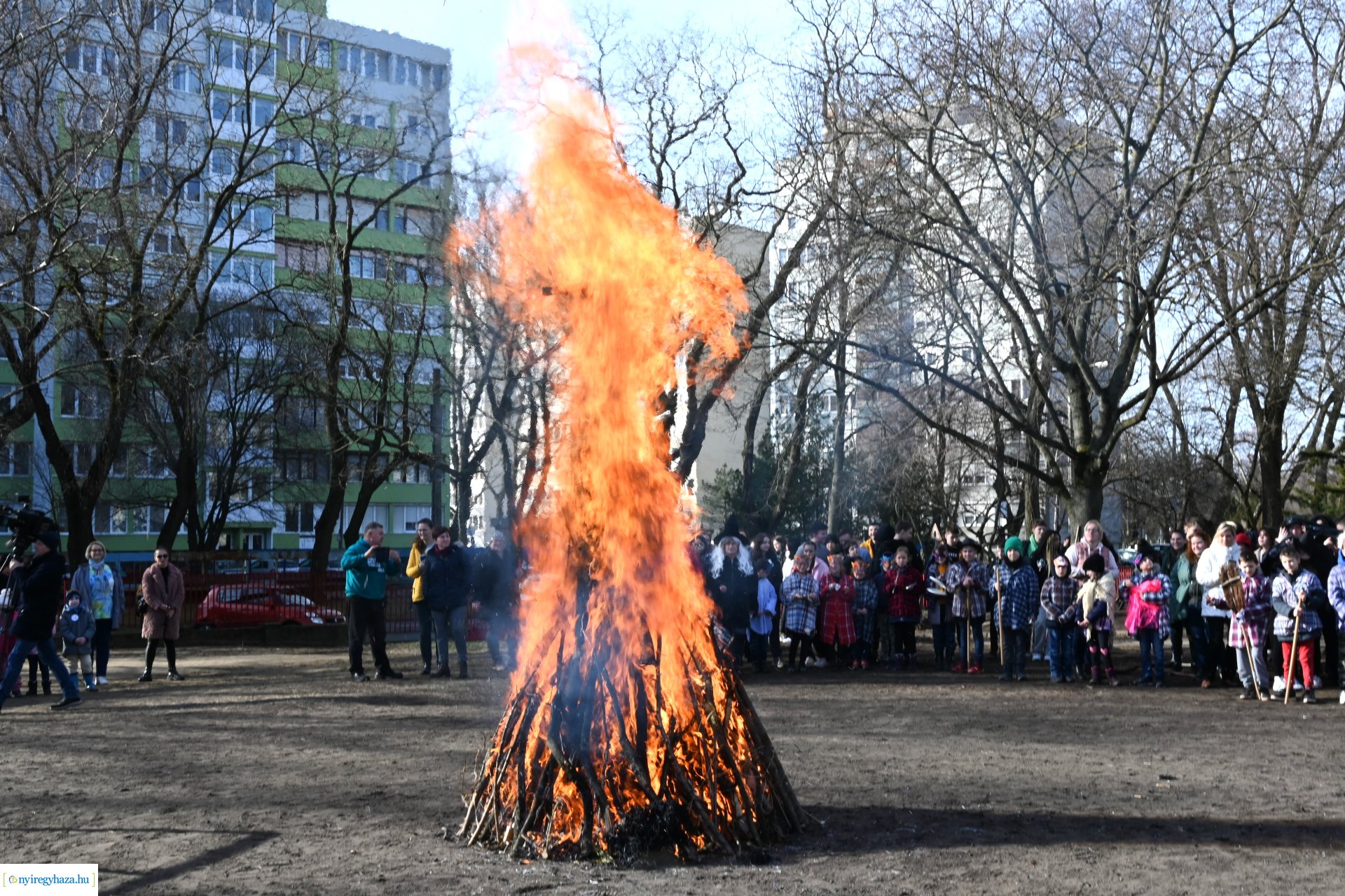 Kiszebáb égetés a Kazinczy Ferenc Tagintézményben