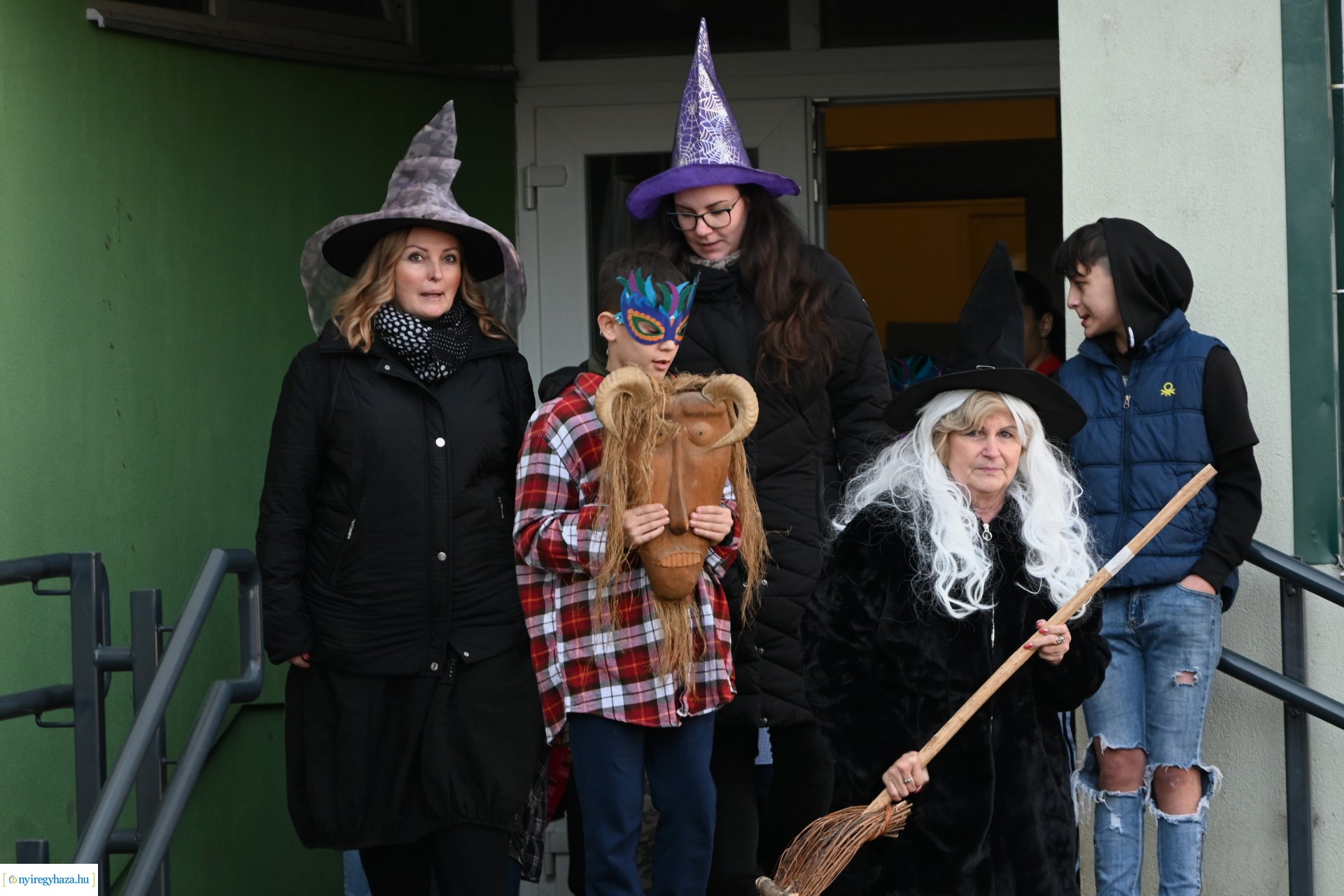 Kiszebáb égetés a Kazinczy Ferenc Tagintézményben