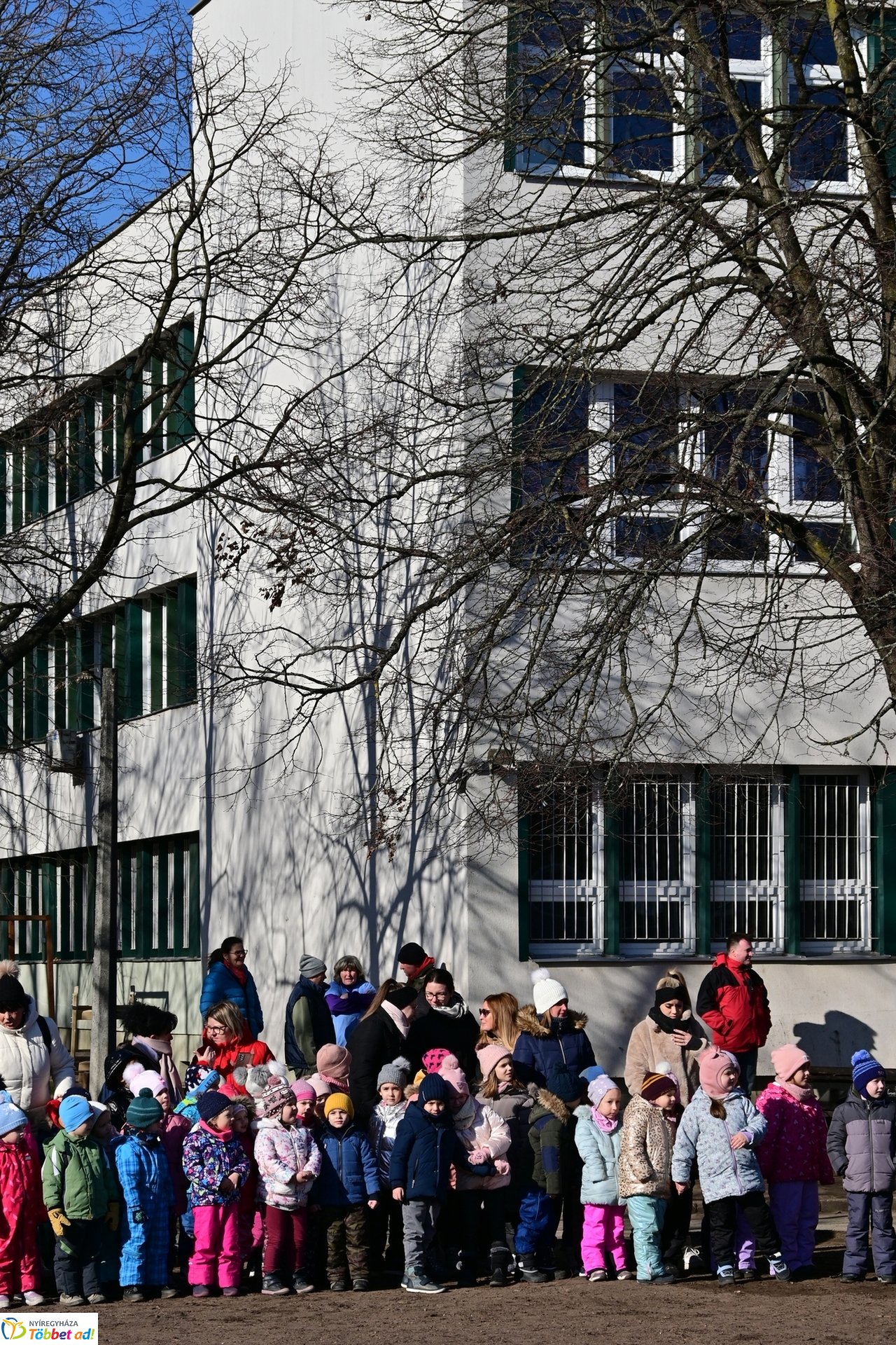 Kiszebáb égetés a Kazinczy iskolában 2025 februárjában