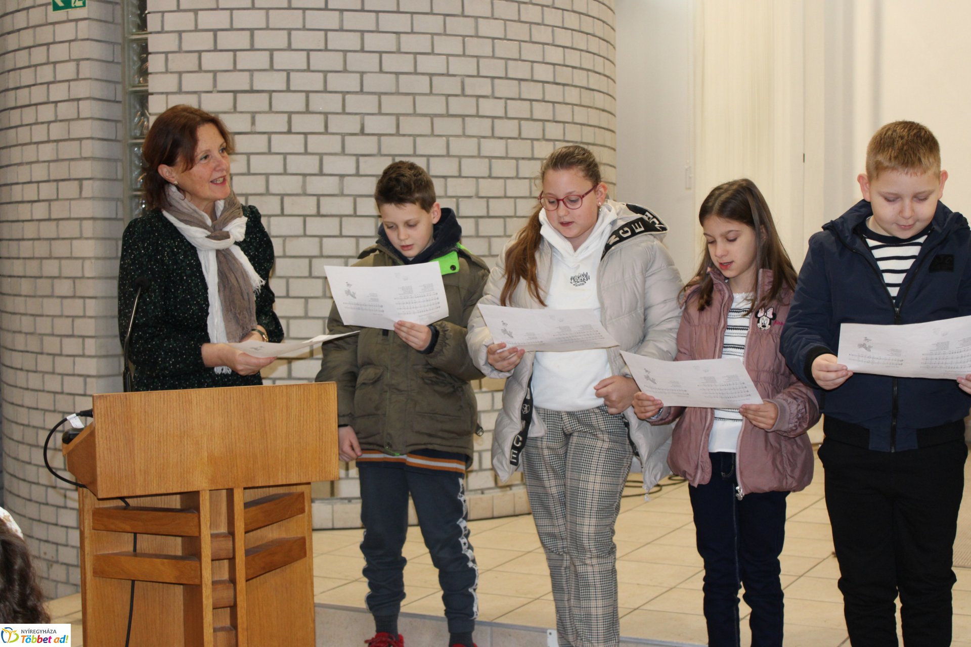  Kitárták a szívüket és jótékonysági gyűjtést szerveztek a Szent Imrében