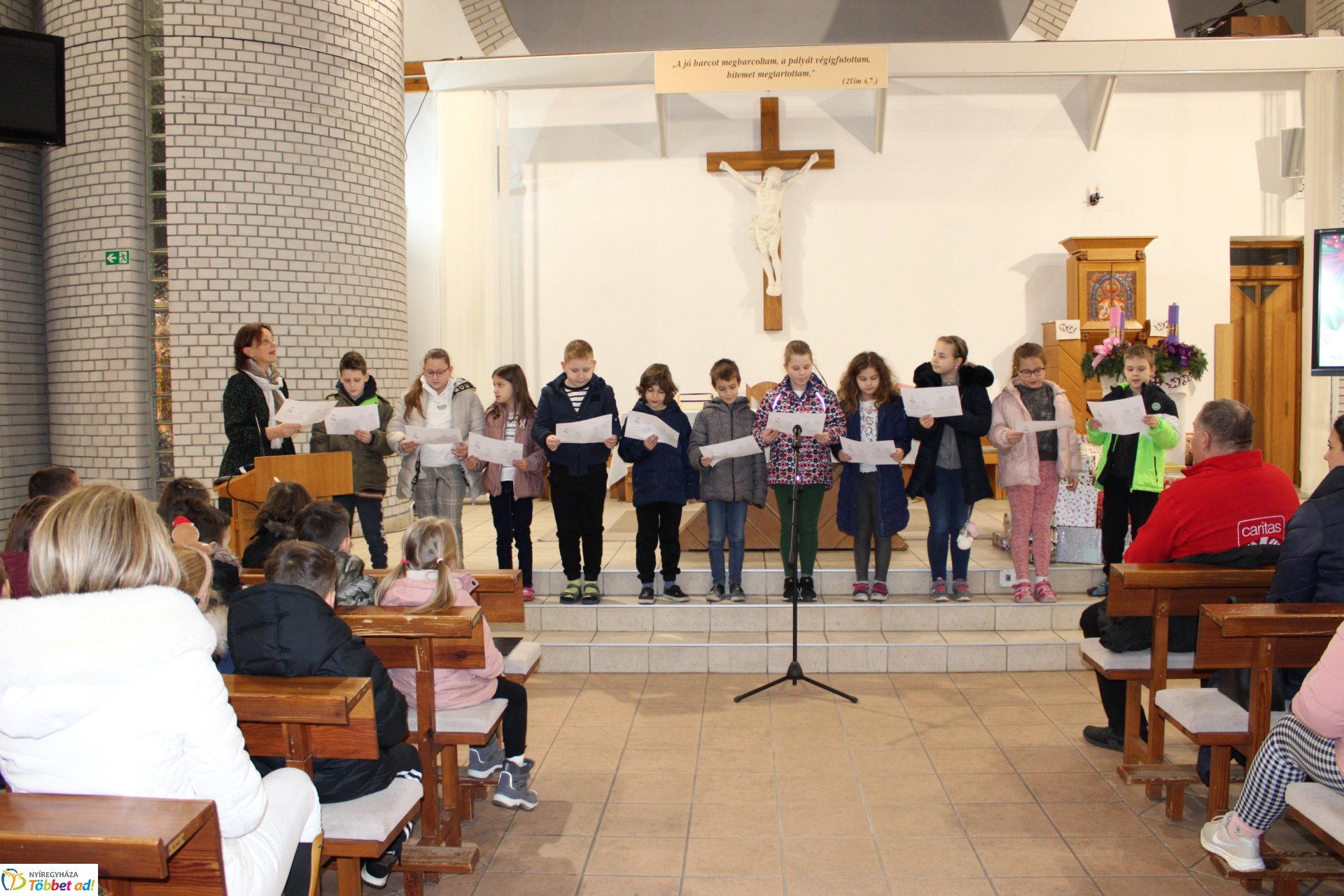  Kitárták a szívüket és jótékonysági gyűjtést szerveztek a Szent Imrében