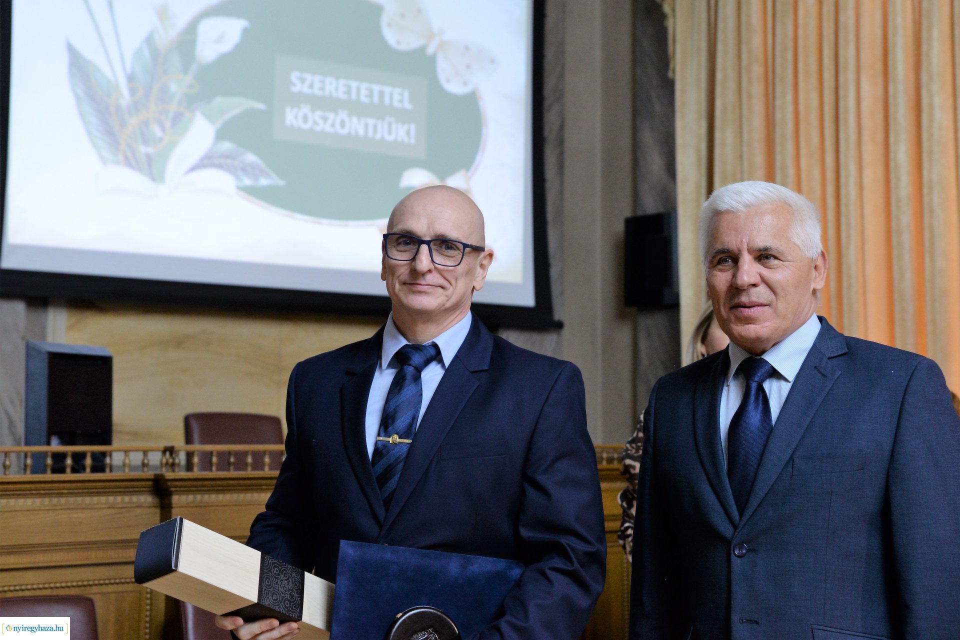 Kitüntetések átadása a  Városházán