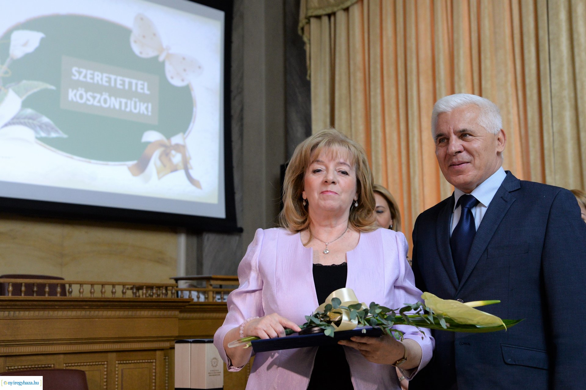 Kitüntetések átadása a  Városházán