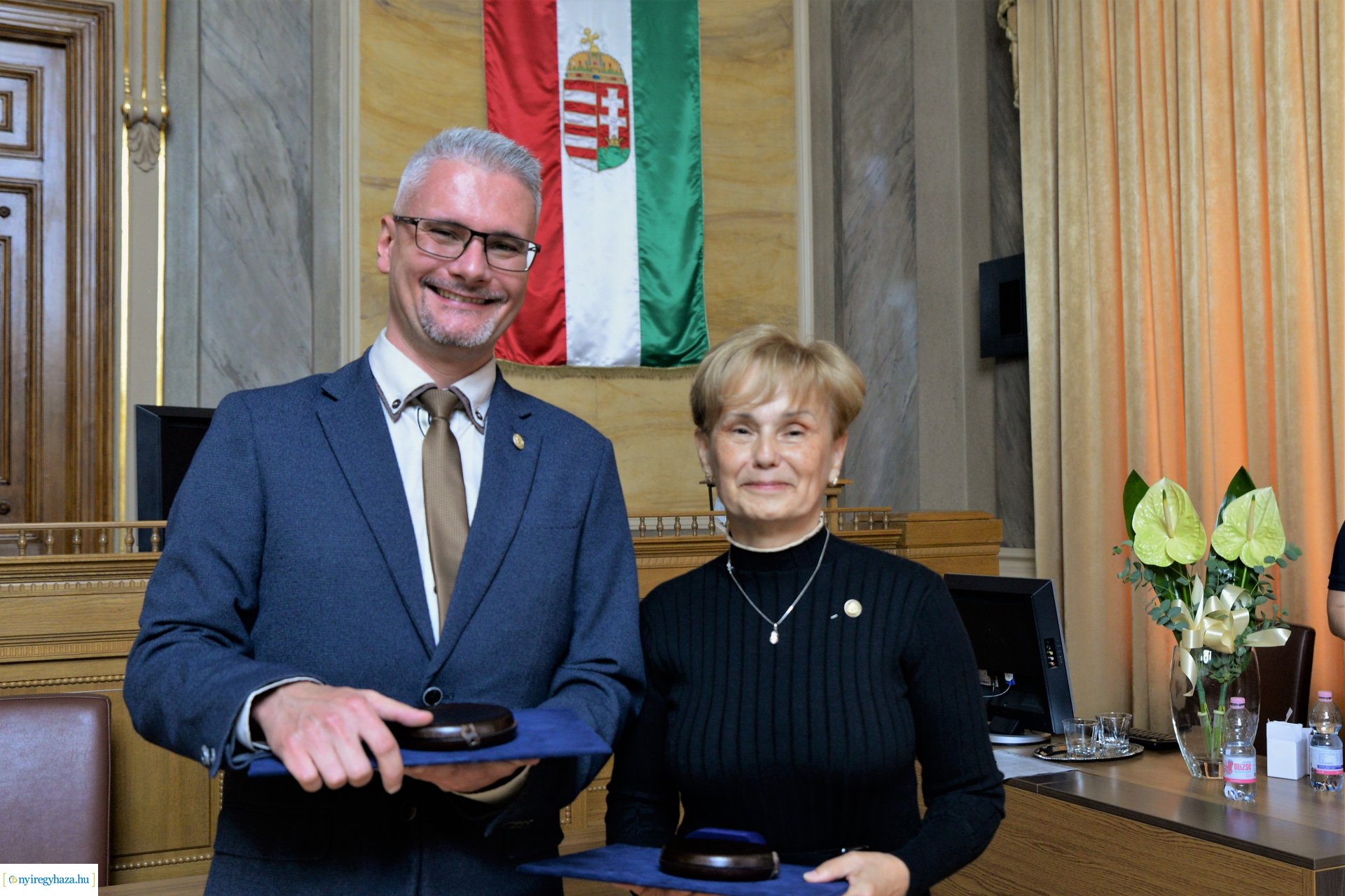 Kitüntetések átadása a  Városházán