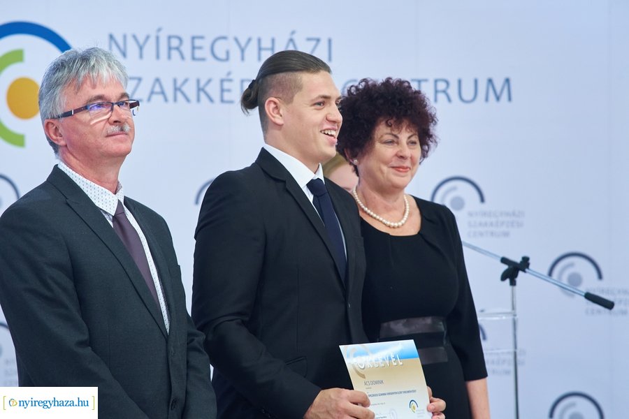 Kiváló tanulók elismerése az Inczédy iskolában