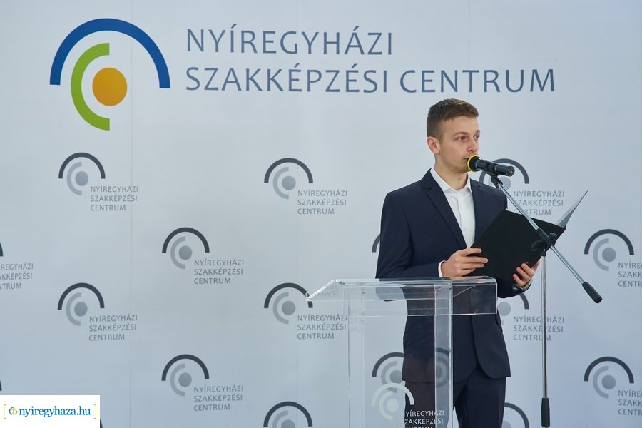 Kiváló tanulók elismerése az Inczédy iskolában