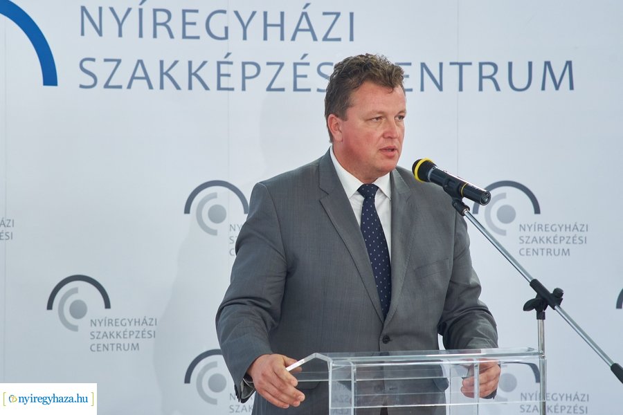 Kiváló tanulók elismerése az Inczédy iskolában