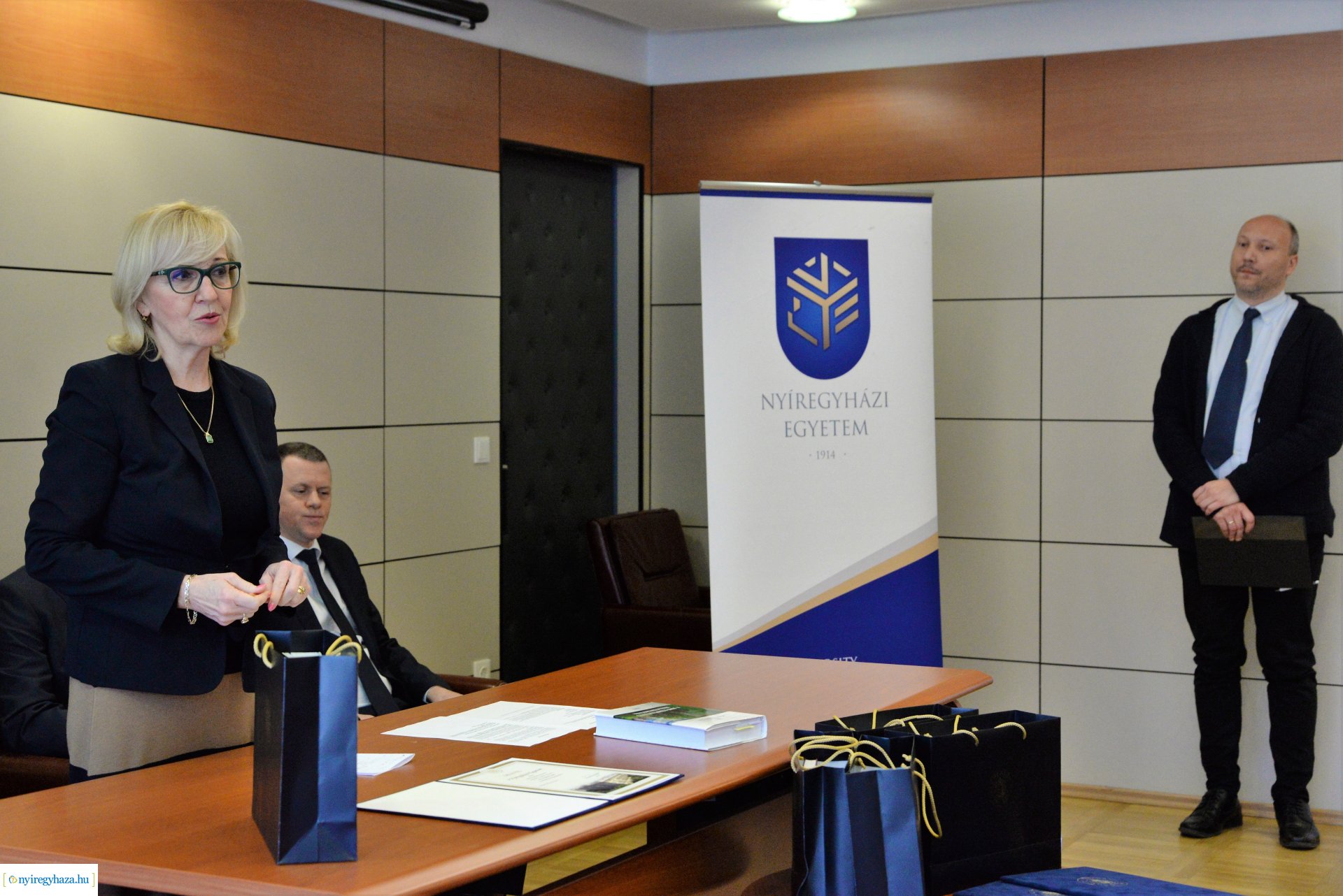 Kiválósági Ösztöndíjprogram okleveleinek átadása a Nyíregyházi Egyetemen