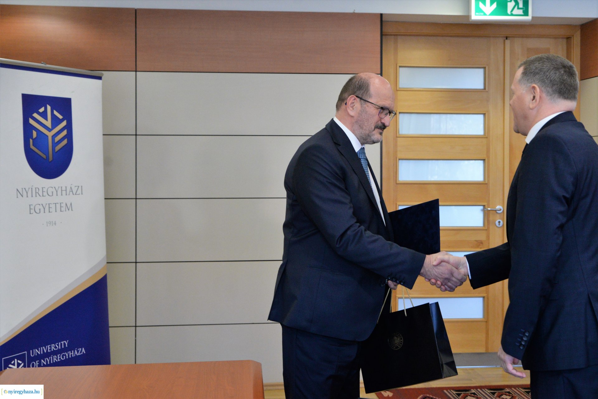 Kiválósági Ösztöndíjprogram okleveleinek átadása a Nyíregyházi Egyetemen