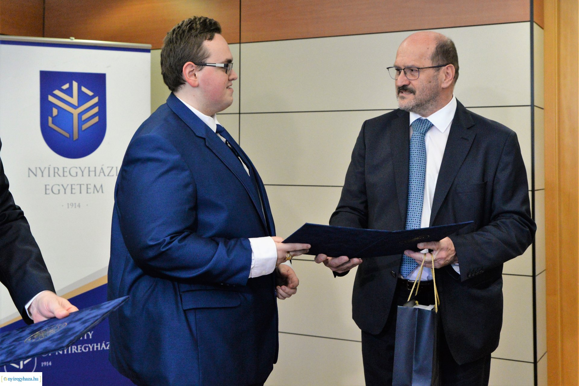 Kiválósági Ösztöndíjprogram okleveleinek átadása a Nyíregyházi Egyetemen