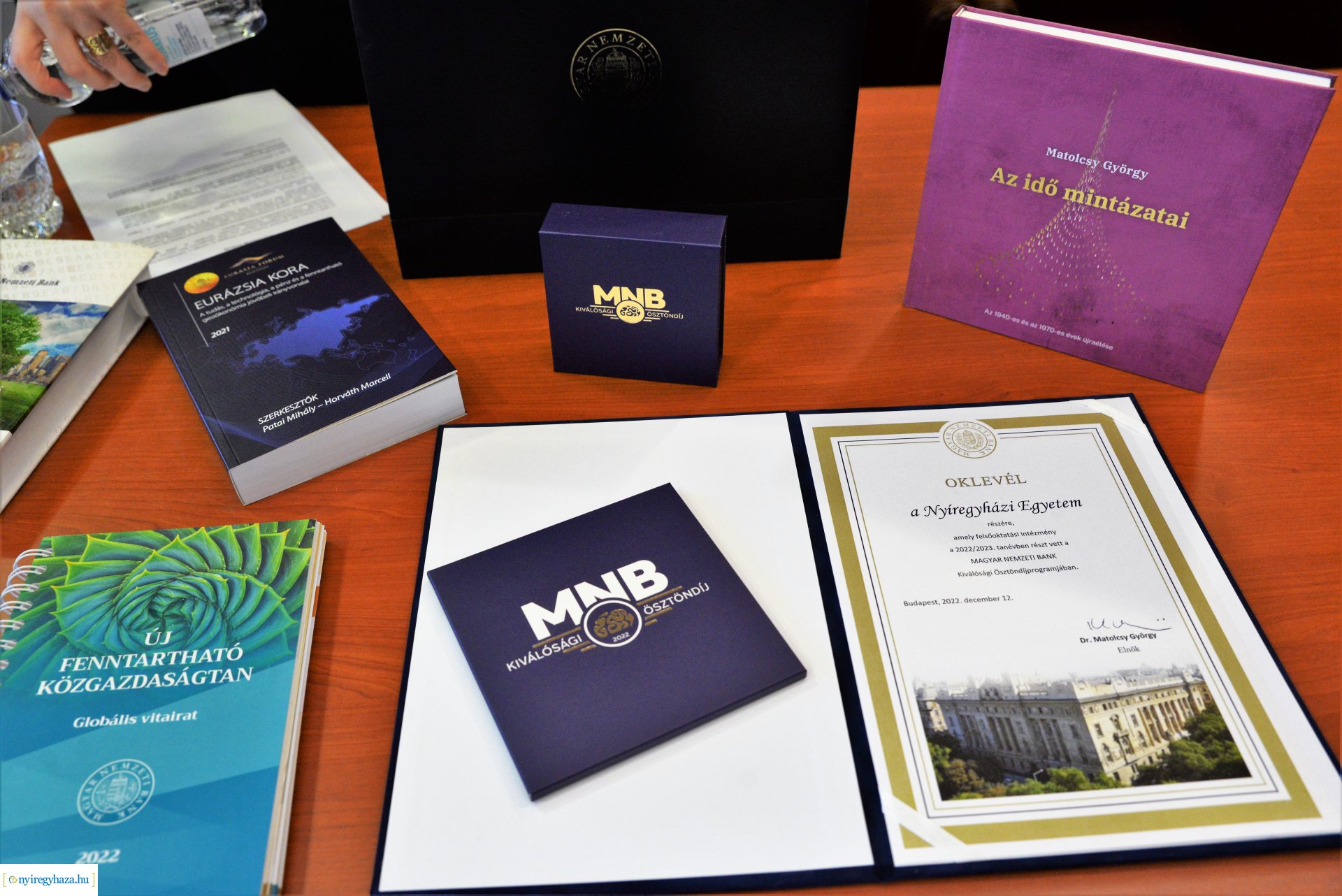 Kiválósági Ösztöndíjprogram okleveleinek átadása a Nyíregyházi Egyetemen