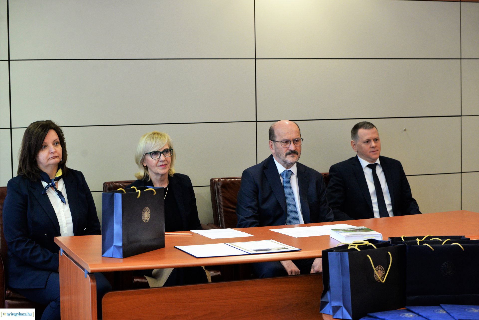 Kiválósági Ösztöndíjprogram okleveleinek átadása a Nyíregyházi Egyetemen