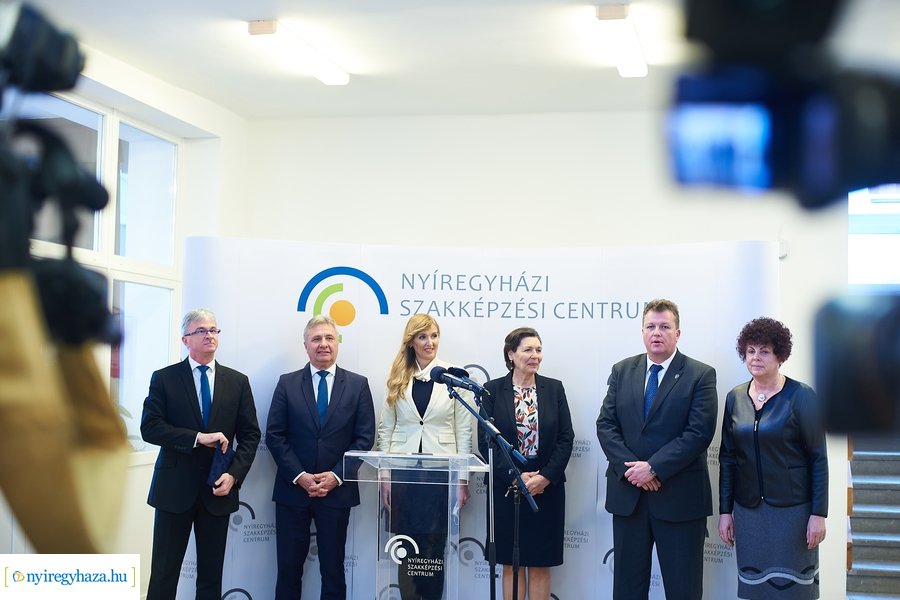 Kollégium átadó a szakképzési centrumban