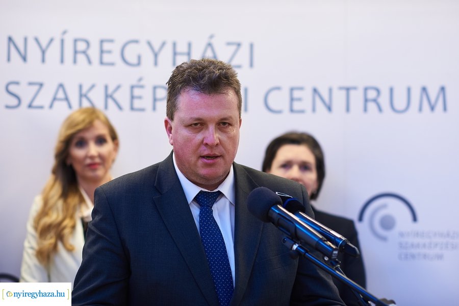 Kollégium átadó a szakképzési centrumban