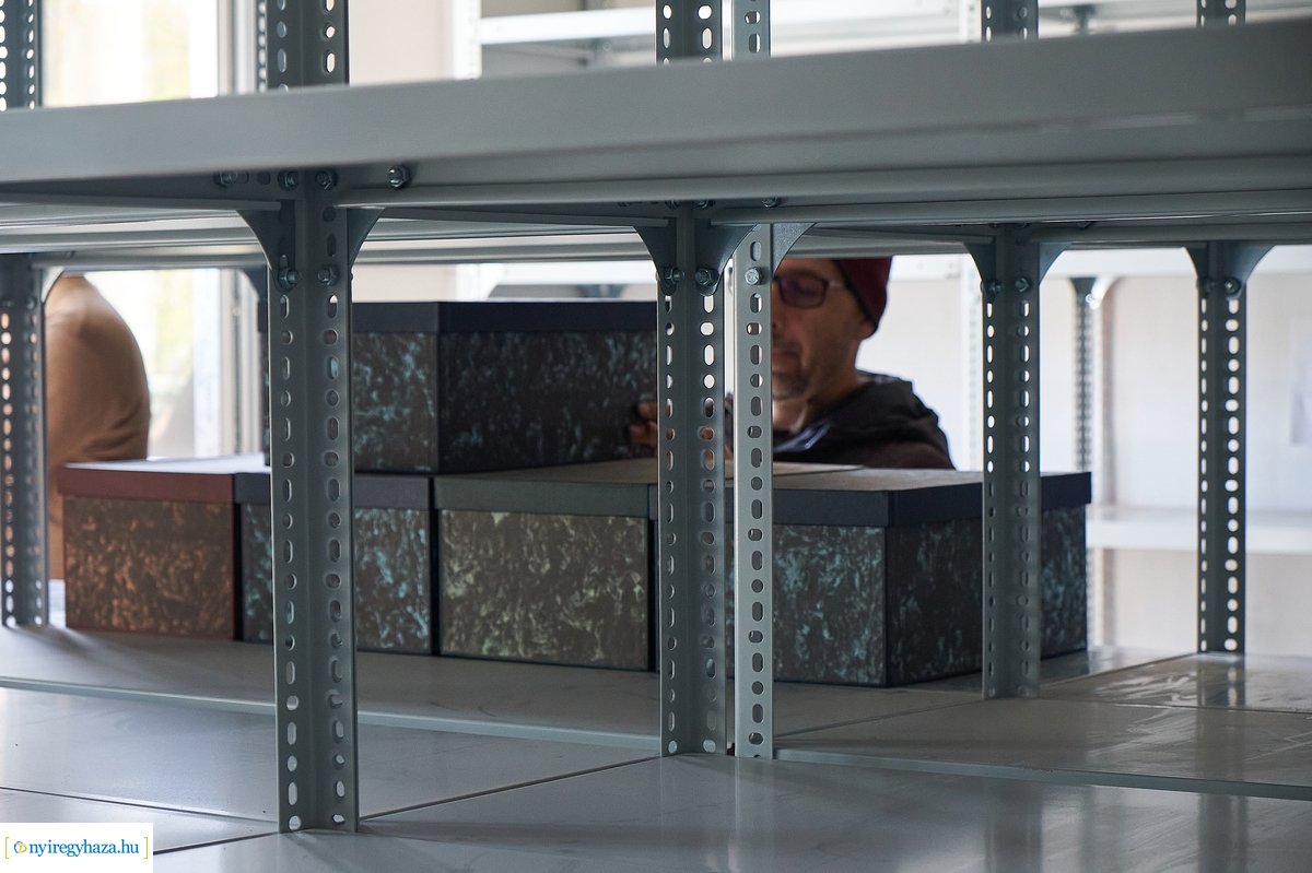 Költözik a régészeti osztály