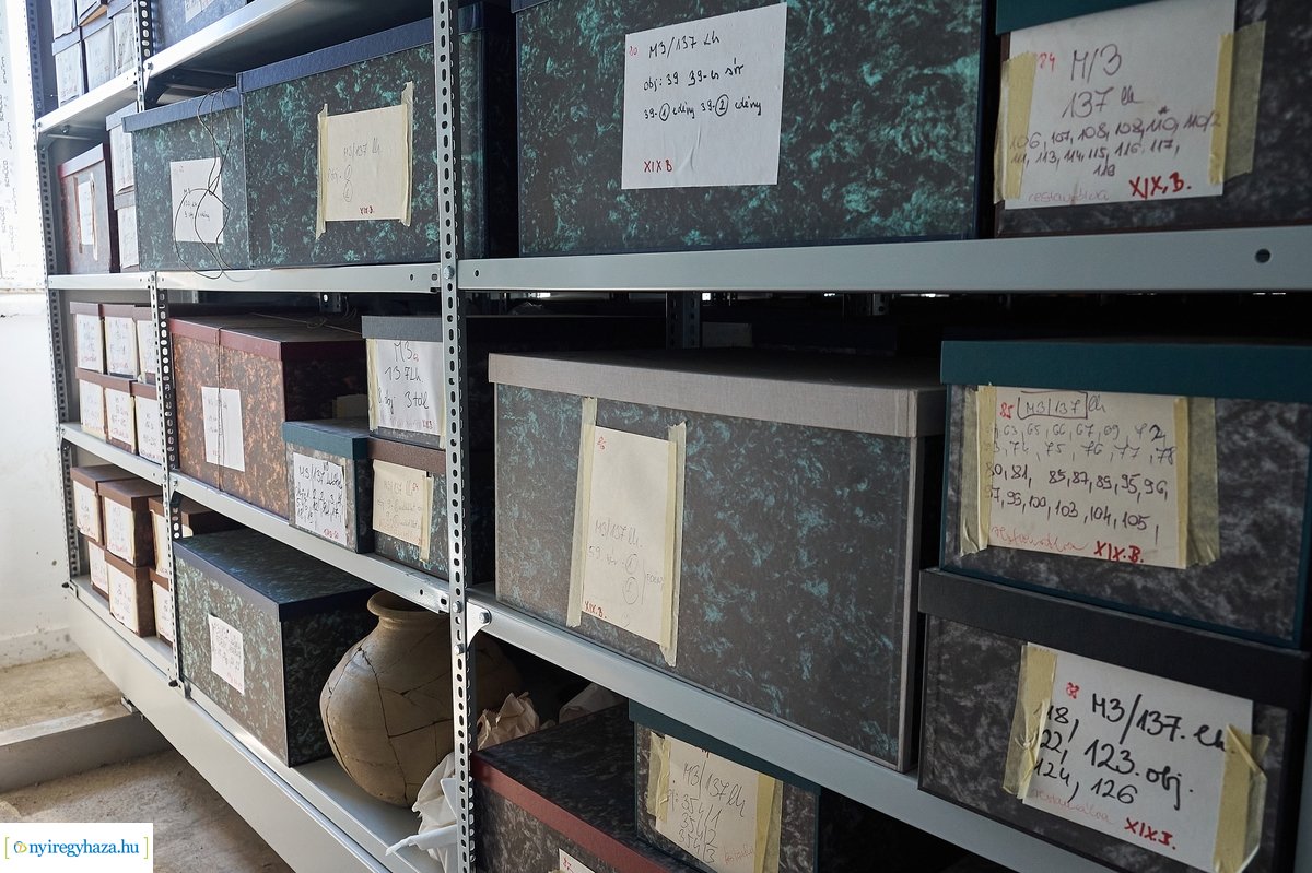 Költözik a régészeti osztály