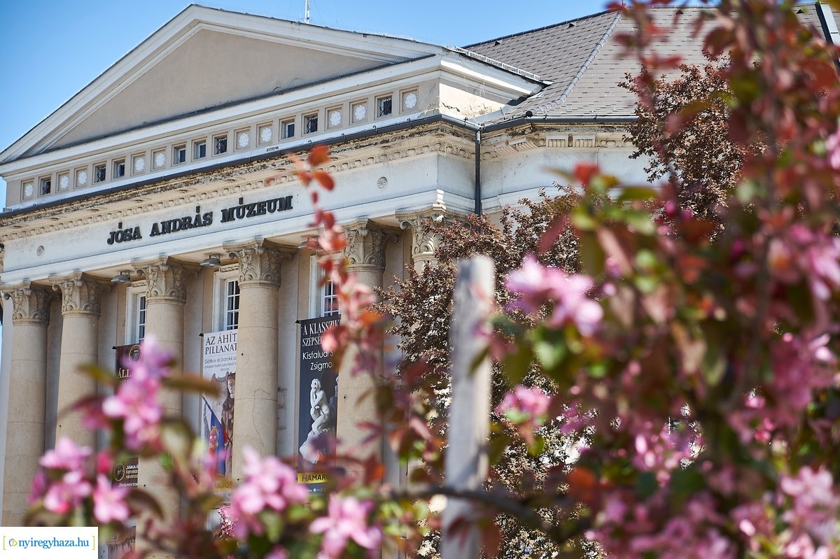 Költözik a régészeti osztály