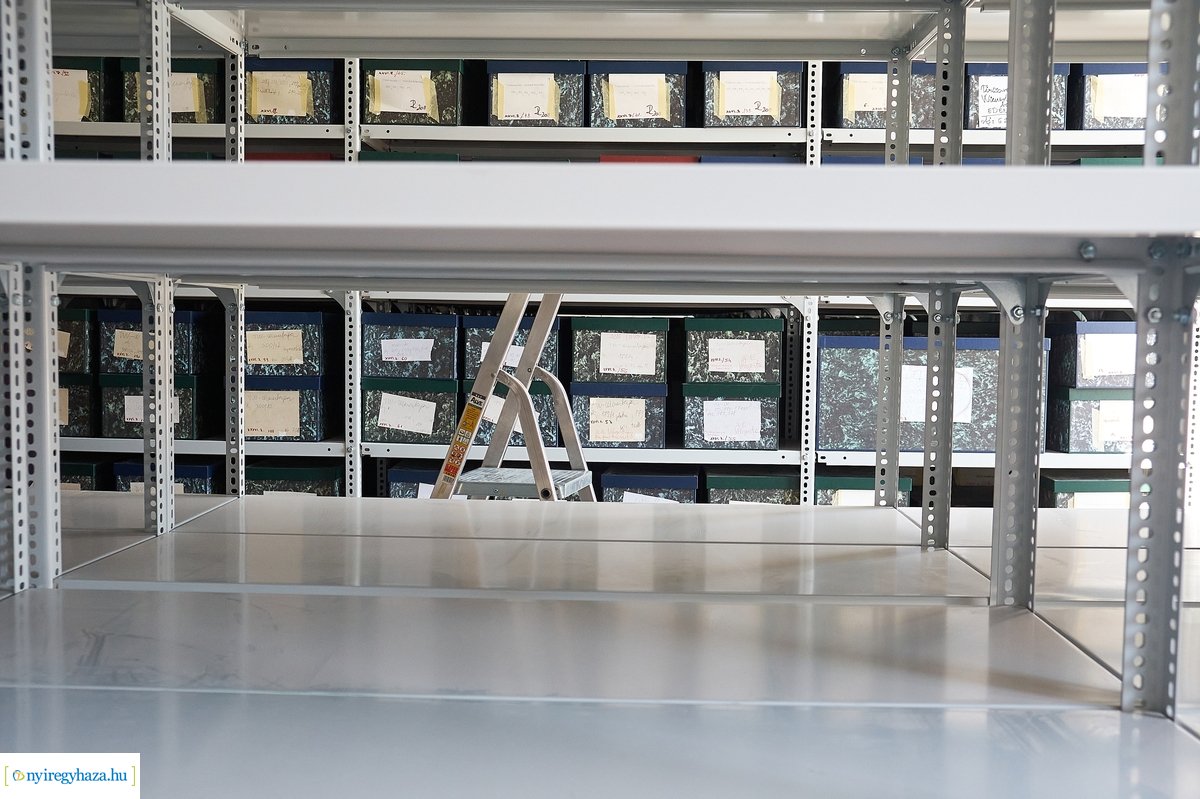 Költözik a régészeti osztály