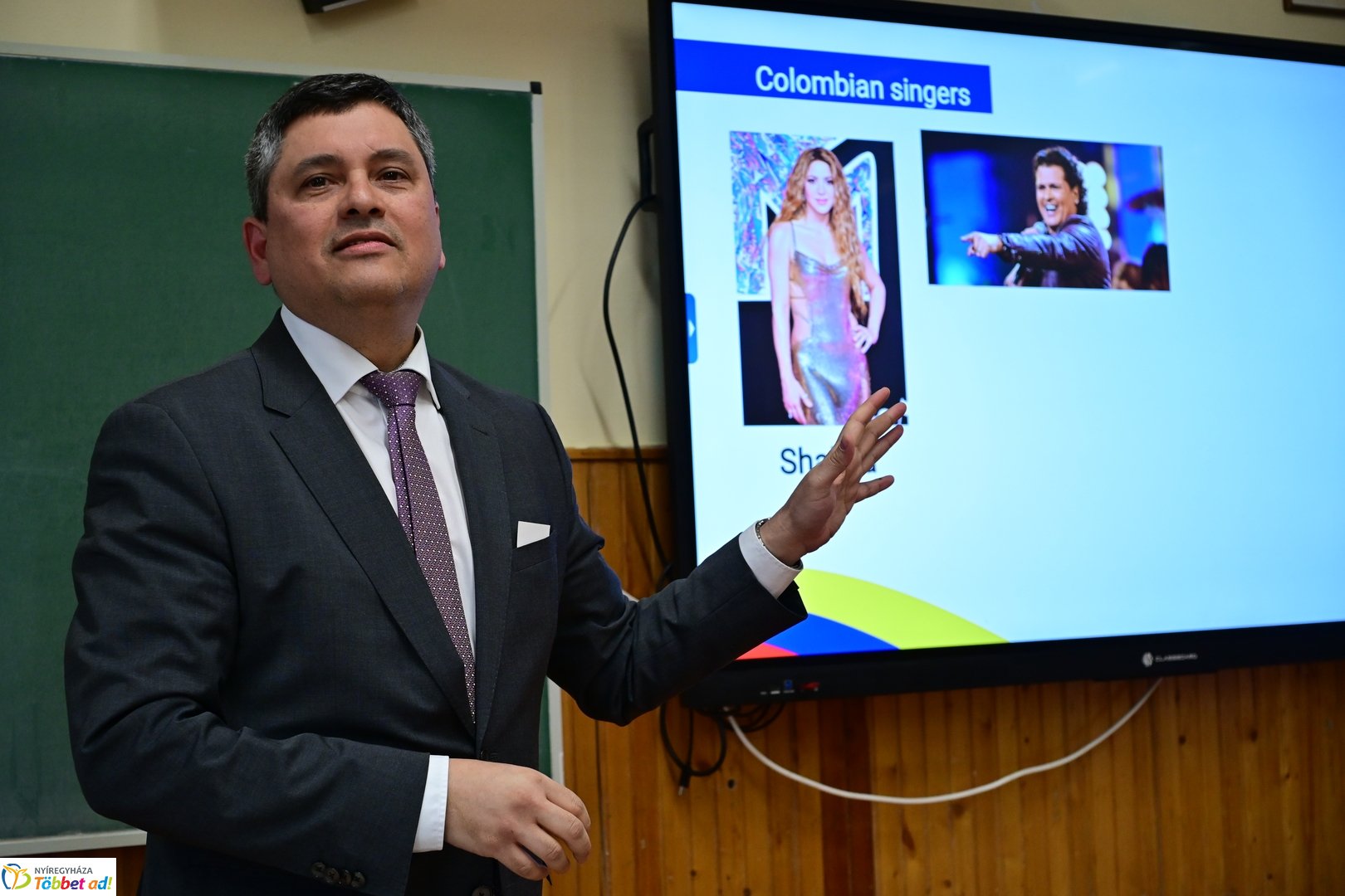 Kolumbiai miniszter látogatása a Zrínyi Ilona gimnáziumban