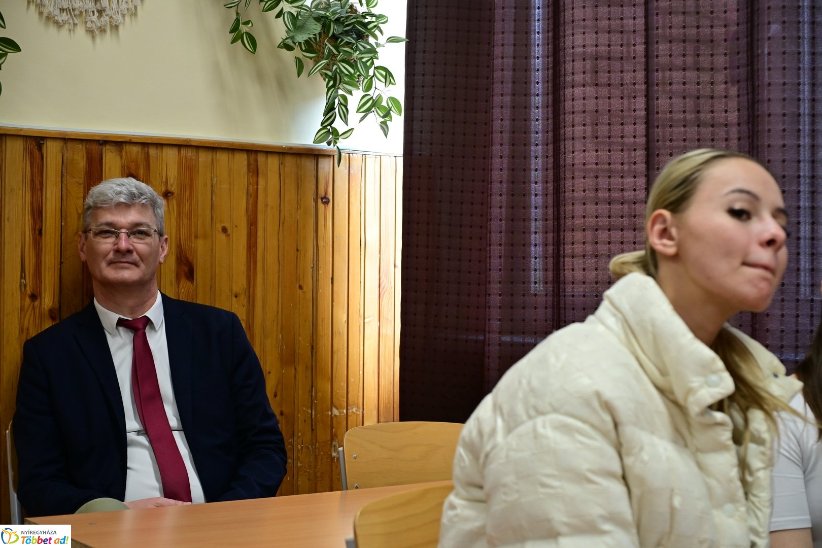 Kolumbiai miniszter látogatása a Zrínyi Ilona gimnáziumban