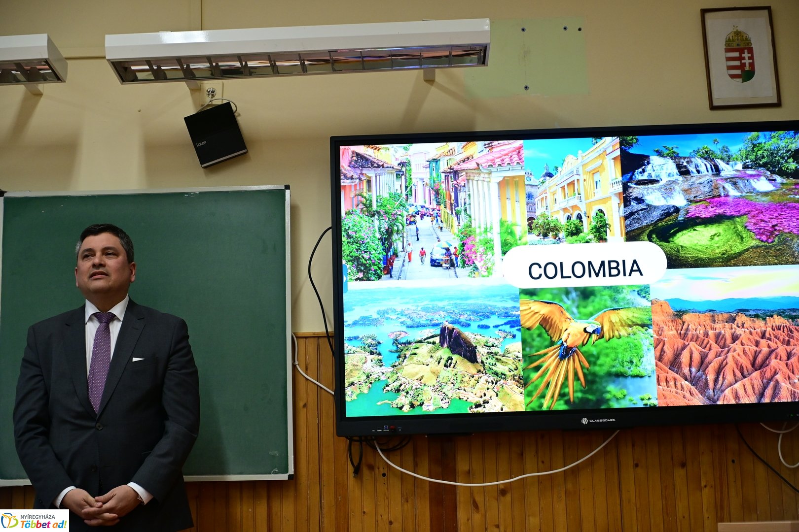 Kolumbiai miniszter látogatása a Zrínyi Ilona gimnáziumban