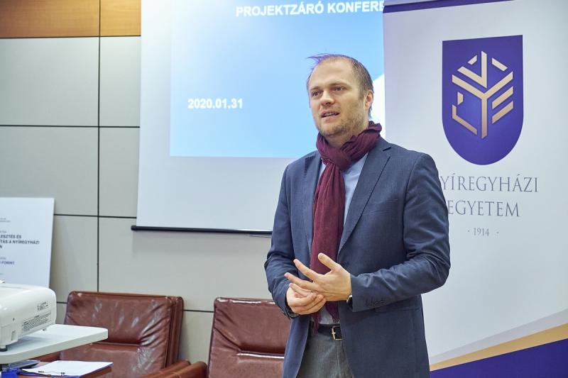Konferencia az egyetemen a tudásfejlesztésről és-hasznosításról