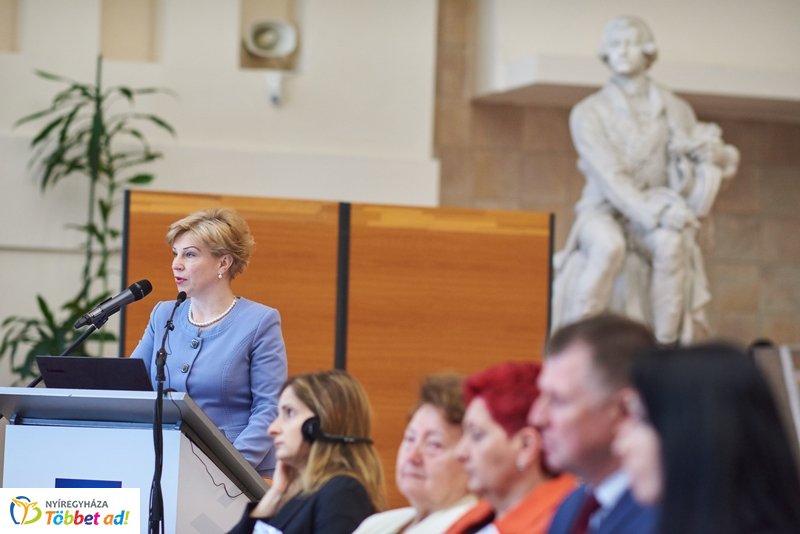 Konferencia Ukrajnáról az egyetemen