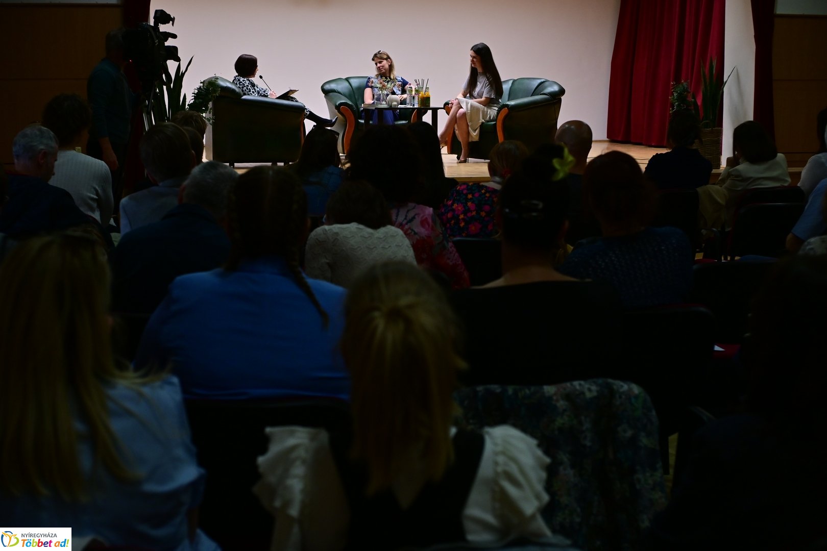 Könyvbemutató az Esélycentrumban 2026 áprilisában