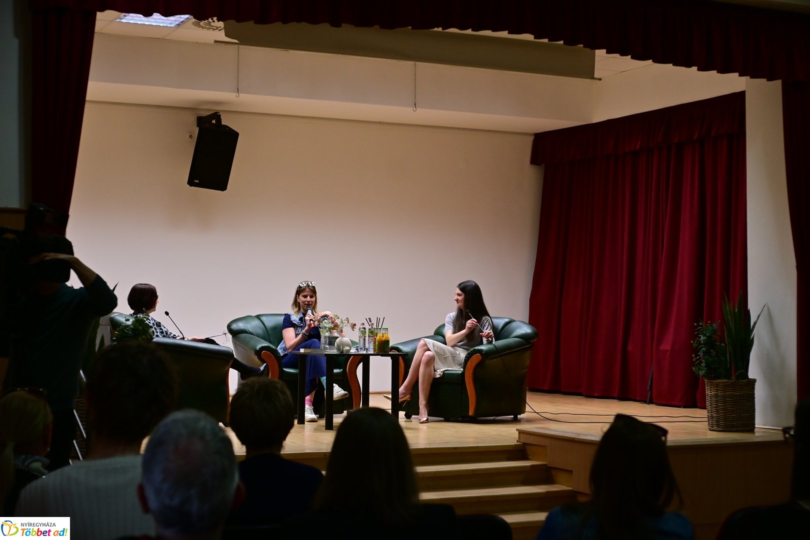 Könyvbemutató az Esélycentrumban 2026 áprilisában