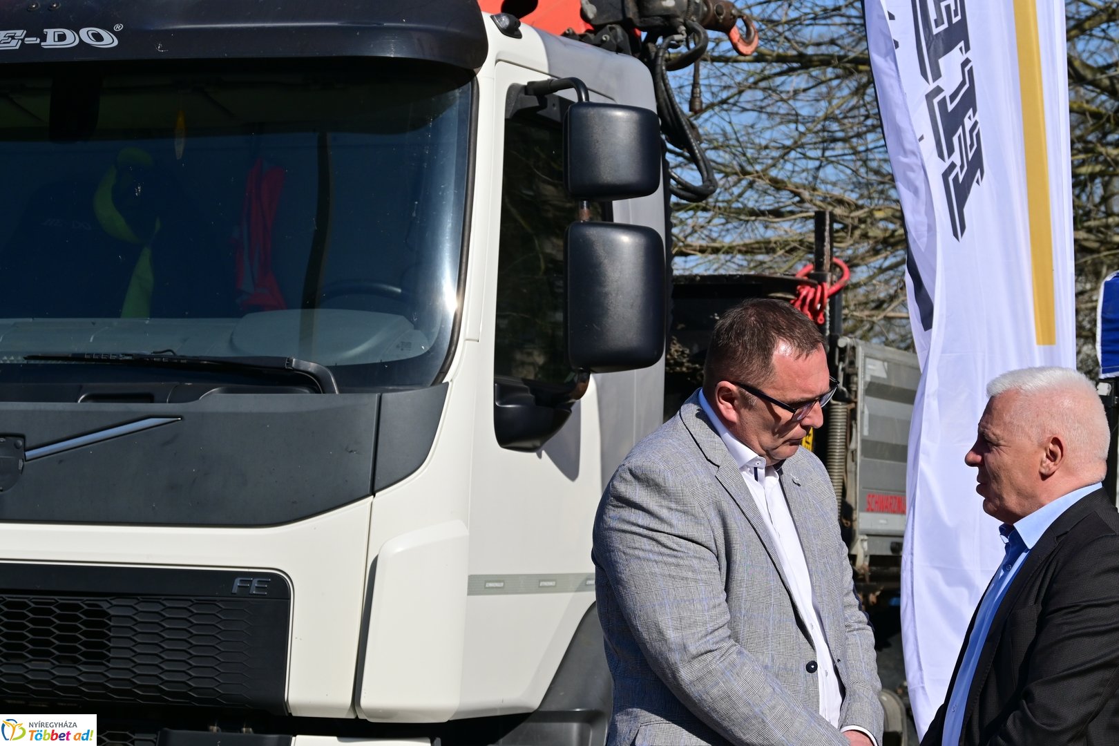 Körforgalom építés a Vasvári Pál utcán - 2026 március