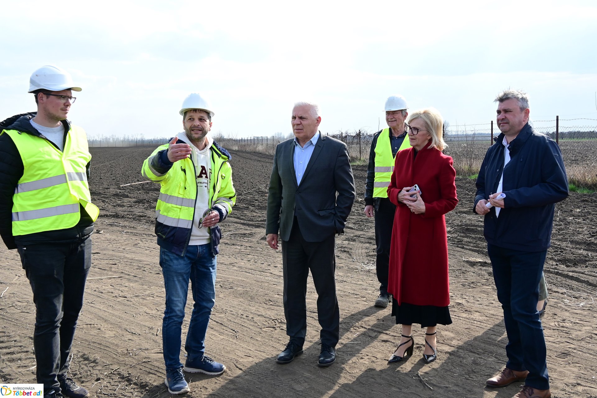 Körforgalom épül a Nagyszállási úton