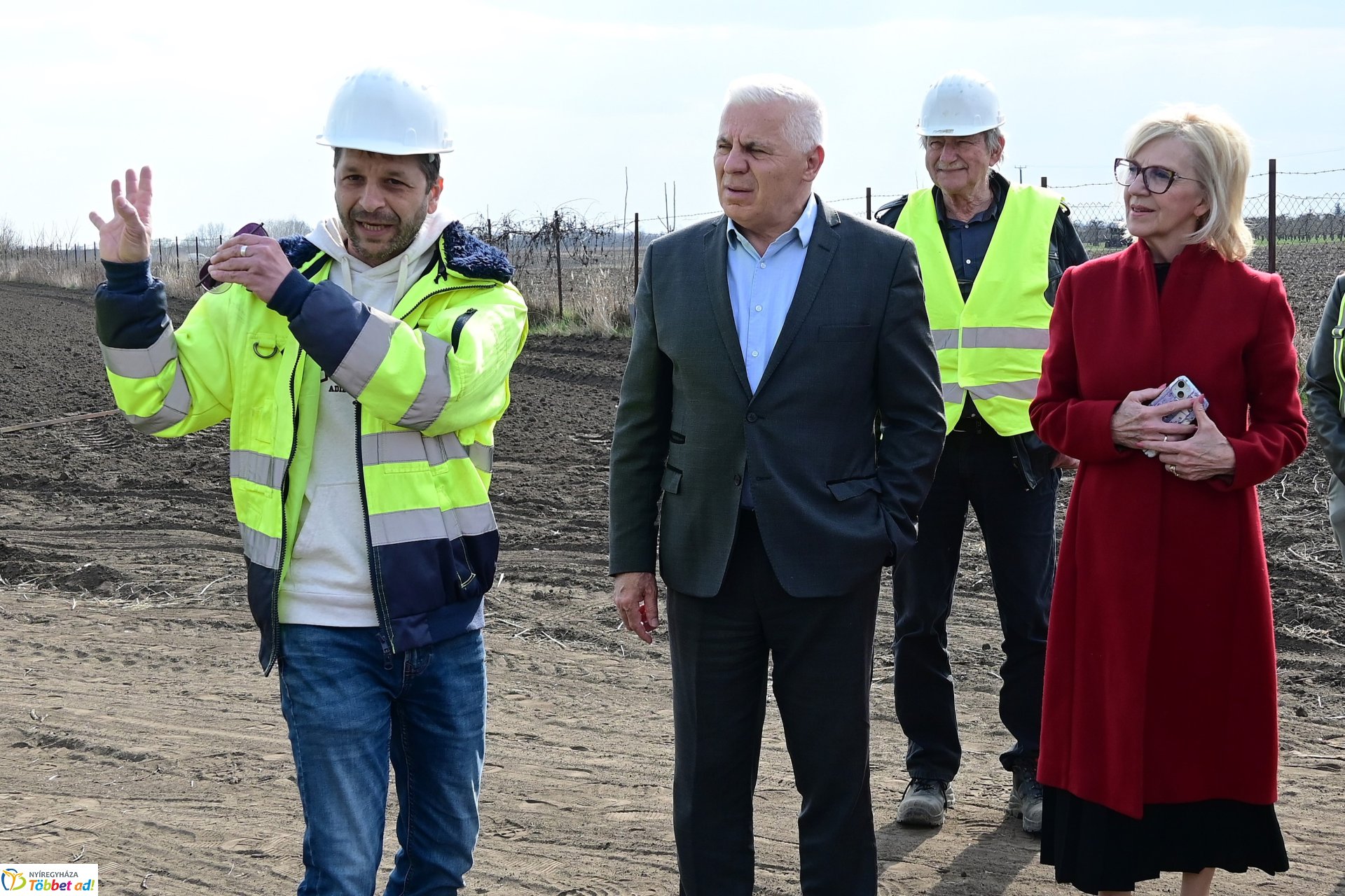 Körforgalom épül a Nagyszállási úton