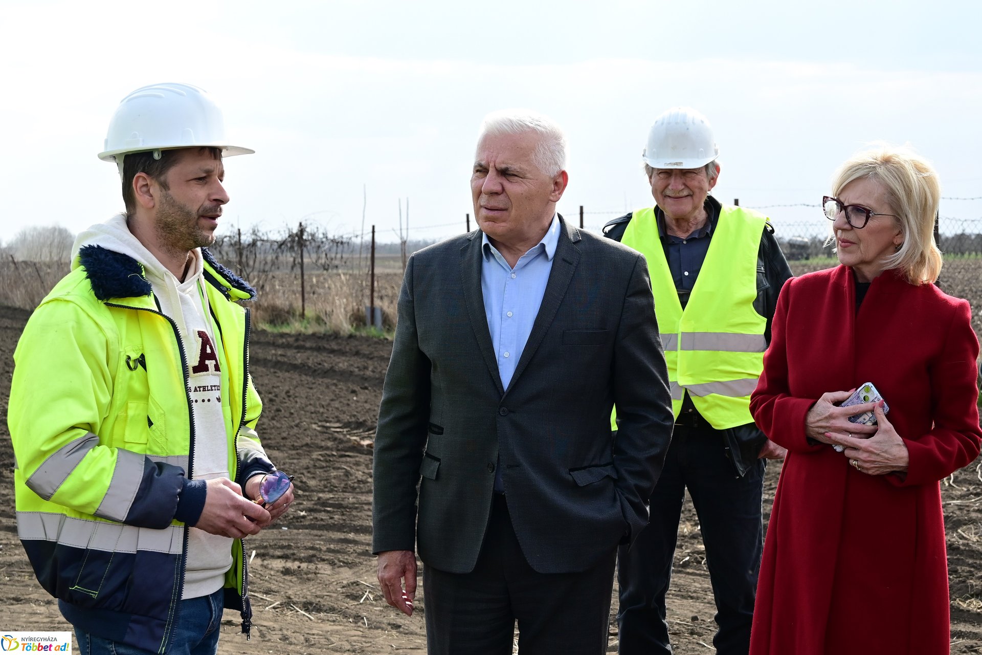 Körforgalom épül a Nagyszállási úton