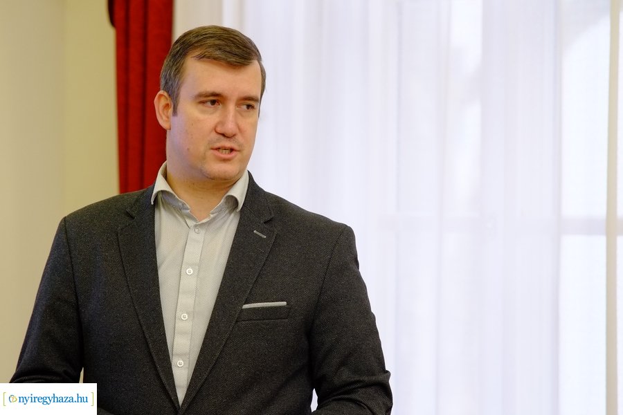 Körforgalom projektzáró a Városházán 20221205