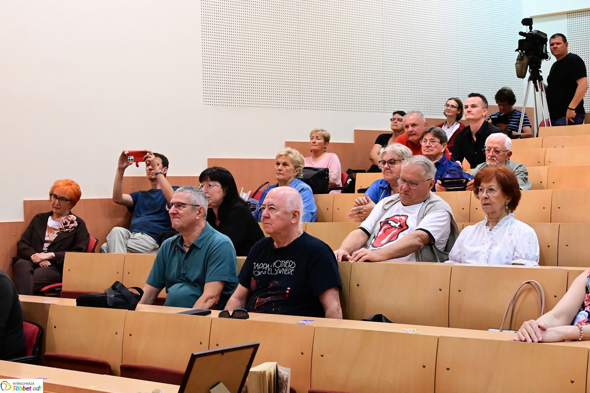KOROCK 2.0 - könnyűzenei konferencia a könyvtárban