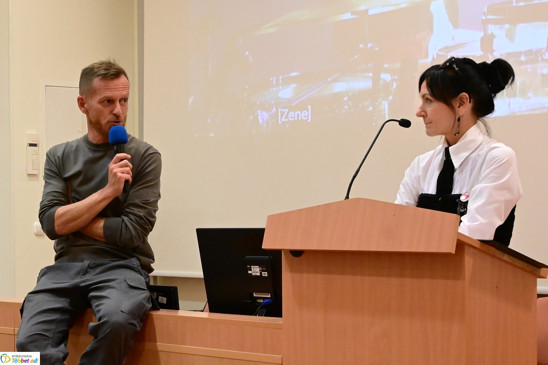 KOROCK 2.0 - könnyűzenei konferencia a könyvtárban