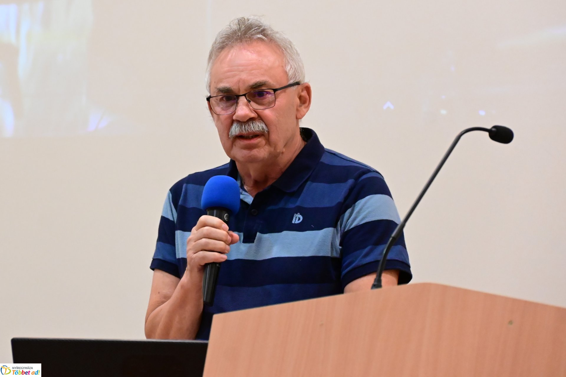 KOROCK 2.0 - könnyűzenei konferencia a könyvtárban